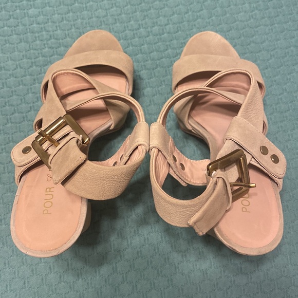 Pour La Victoire Nealla Nubuck Leather Platform Heel - Picture 9 of 12